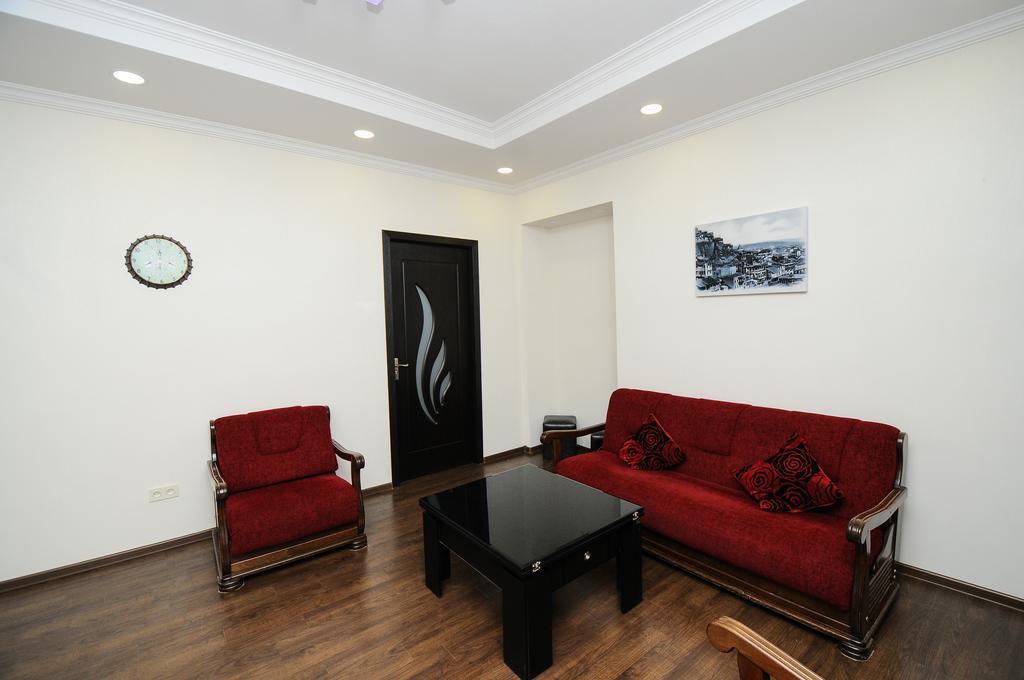 Elegant Modern Apartment Τυφλίδα Εξωτερικό φωτογραφία